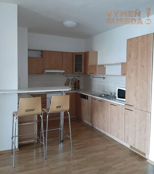 VYMEŇ SUSEDA – VÝNIMOČNÝ ZARIADENÝ 2 IZB. BYT S BALKÓNOM, - 4