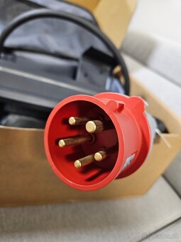 Prenosná nabíjačka pre elektromobily DE – 11kW - 4