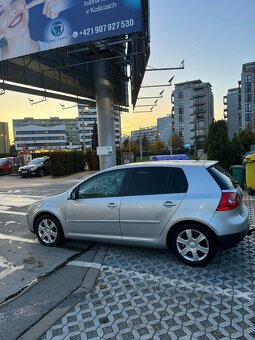 Volkswagen Golf 5 1.9TDI 77kw - 4