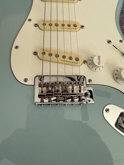 Predám upgradeovaný Fender Stratocaster - 4