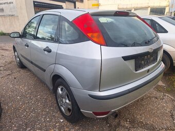FORD FOCUS 1,6 BENZÍN AUTOMAT - 4