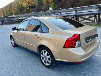 VOLVO S40 - 4