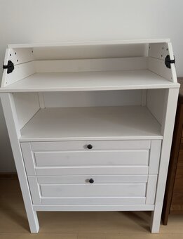IKEA - prebalovaci stol - komoda biela - 4
