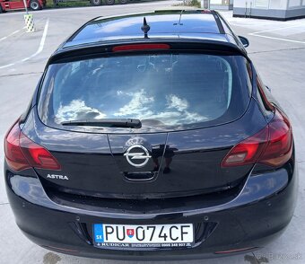 Opel Astra J 1.6i 85kw Automat - 4