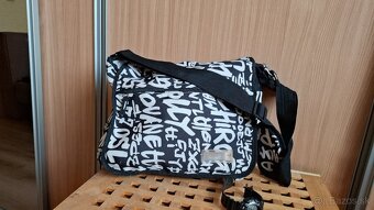 Látkové kabelky, tašky, vaky.....kus 2€ - 4