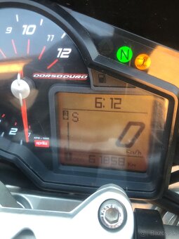 Aprilia Dorsoduro 750 - 4