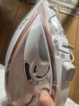 Naparovacia zehlicka Tefal turbo pro FV5697 - 4