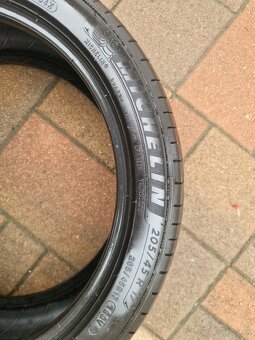 Predám pneumatiky Michelin - 4