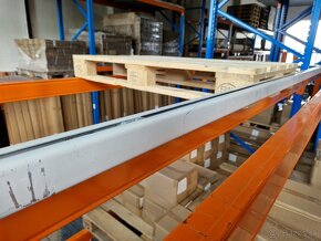 Paletový doraz na Regál. - 4