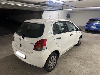 Predám Tyota Yaris 1.0 5D - 4