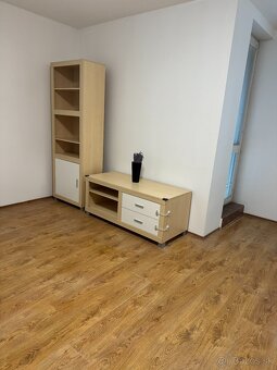 Prenájom-Krásny 2.iz.byt v Suchej nad Parnou - 4