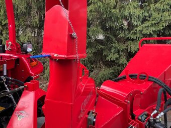 Štiepkovač za traktor - 4