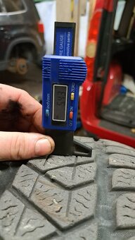 zimne 215/60/16 PIRELLI - 4