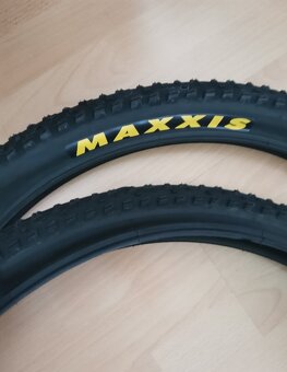 2x plášť Maxxis Rekon 27.5 2.25 - 4
