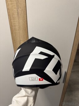 Fox motorkárska prilba - 4