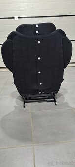 Detská autosedačka Cybex. Poťah sa dá dať dole a vyprať. - 4