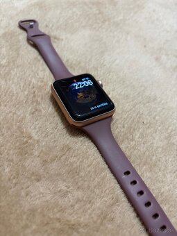 Apple Watch 3 - 42mm rose gold - 4