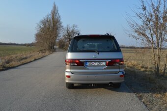 Toyota Previa - 4