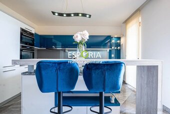 Exkluzívny 3i byt s lódžiou a 2 parkovacími miestami - 4
