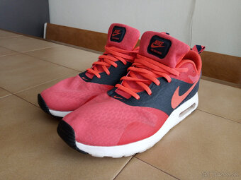 Panske bezecke tenisky NIKE AIR MAX TAVAS. - 4