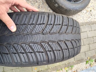 Pneumatiky a disky ford 215/55r16 - 4