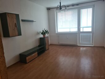 Prenajmem 2-izbovy byt - 4
