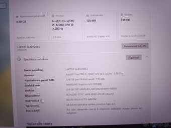 Fujitsu Lifebook A557 - 4