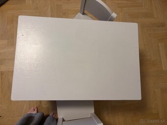 Stôl so stoličkami - 4