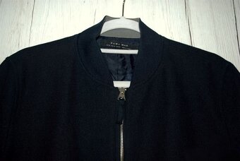 Moderná tmavomodrá pánska prechodná bunda zn. ZARA - 4