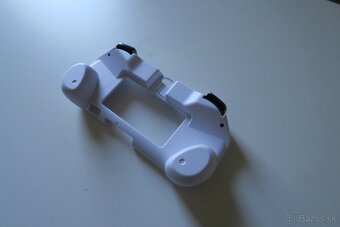 PS VITA 2000 GRIP - 4