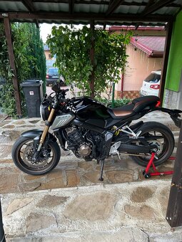 Honda CB650R - 4