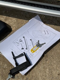 Priečne strešné nosice ORIGINÁL LAND ROVER DISCOVERY 5 - 4