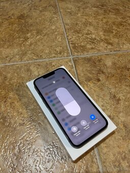iPhone 13 128GB - super stav - 4