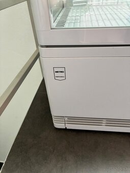 METRO PROFESSIONAL Chladiaca vitrína 78l biela - 4