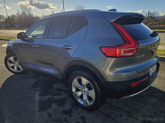 Volvo XC40 2.0d D4 Momentum AWD A/T - 4