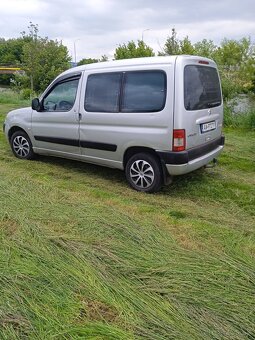 Predám Citroen Berlingo 1,6 HDI r.2008 - 4