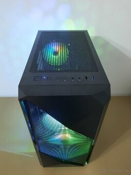 RX 6700 XT 12GB / i5-12400F / 32GB / 1TB / 650W - 4