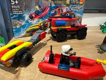 Lego city Hasičské auto 4x4 a záchranná loď - 4