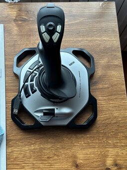 Logitech Extreme 3D Pro - 4