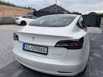 Tesla Model 3 Long Range Facelift 21 - 4