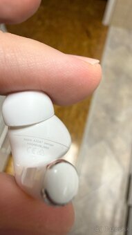 Apple AirPods Pro 2 - v záruke, top stav - 4