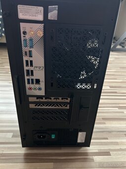 Herny PC Rx 7600 , ryzen 5 7600(mozna dohoda na cene) - 4