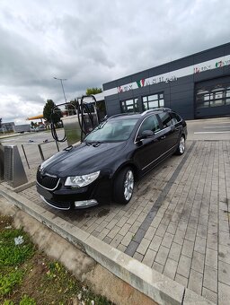 Škoda Superb - 4