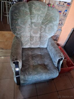 Darujem rohovu sedacku - 4