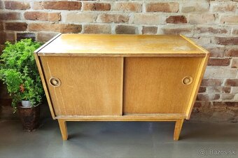 Rôzne staré retro komody - 4