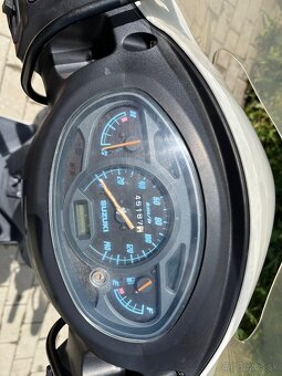 Suzuki Sixteen - 4