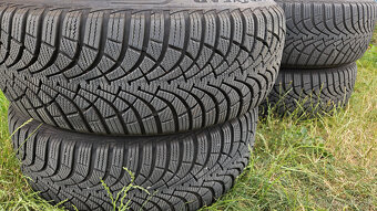 Zimne pneu - Goodyear Ultragrip 9+ - 4