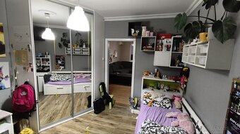 Predam 3 izbový byt (revolučná štvrt) - 4