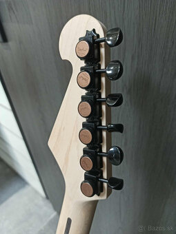 Elektrická gitara Stratocaster - 4