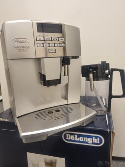 DeLonghi MAGNIFICA kávovar - 4